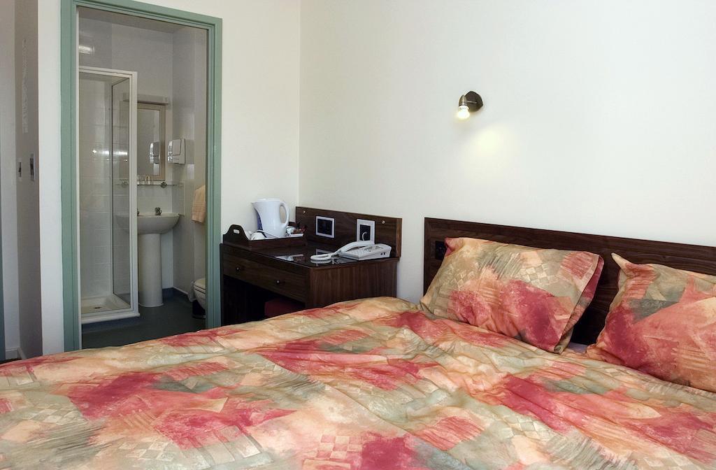 The Robin 2 Hotel 울버햄프턴 객실 사진